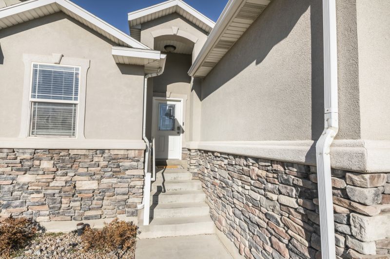 Finishing Touches on Stone Veneer